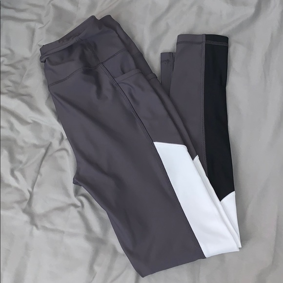 basically brand new leggings - Picture 2 of 2